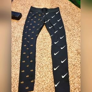 Nike workout leggings
